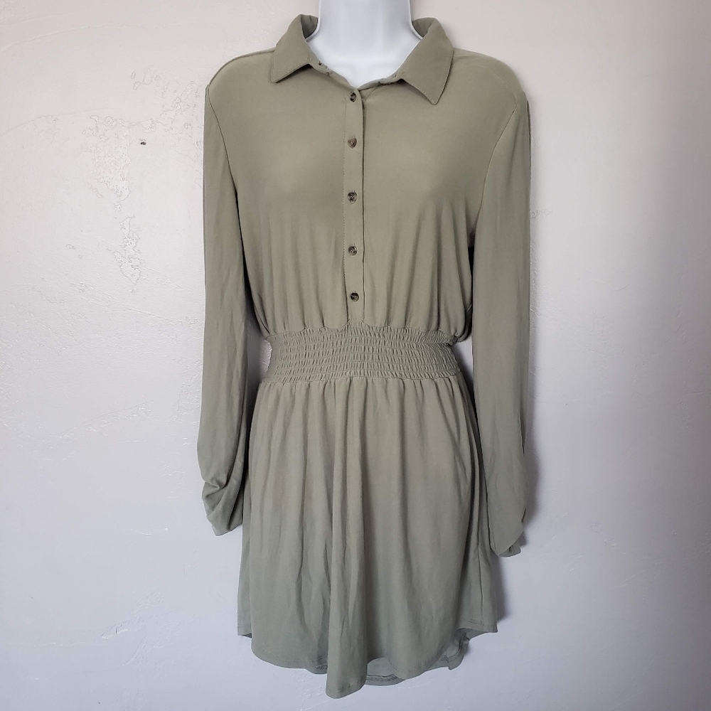 Derek Heart Medium Sage Green Long Sleeve Midi Dress Button Up Smock Waist Soft